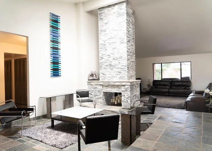 Holiday home Close To Golf Nightlife And Hiking Game *