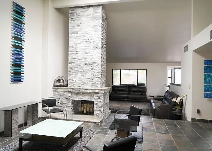 Close To Golf Nightlife And Hiking Game Holiday home Phoenix