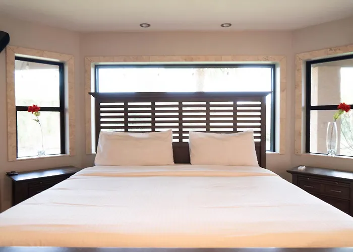 Close To Golf Nightlife And Hiking Game Holiday home Phoenix