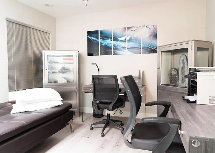 Close To Golf Nightlife And Hiking Game Holiday home