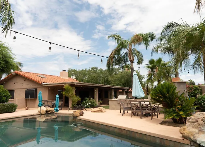 Close To Golf Nightlife And Hiking Game Holiday home