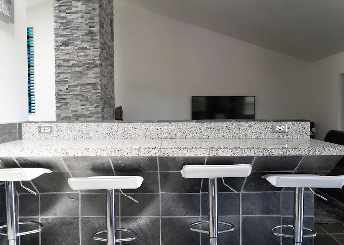 Close To Golf Nightlife And Hiking Game Holiday home