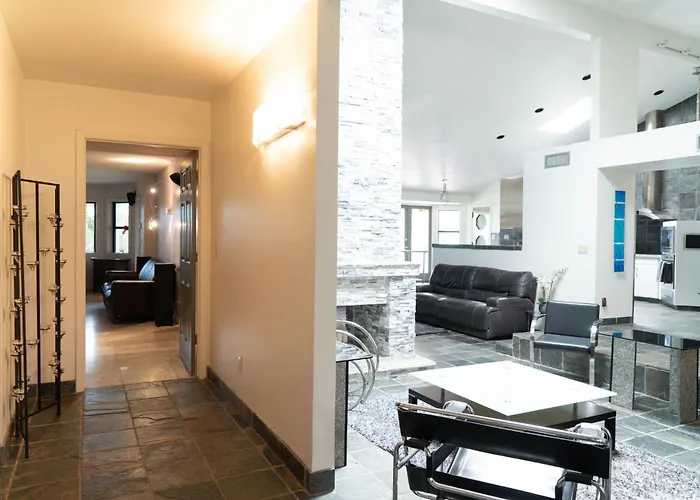 Holiday home Close To Golf Nightlife And Hiking Game